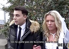 Une chose douce devrait rapporter beaucoup d'argent juste après le mariage