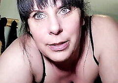 Curvy Playgirl can't get her laptop working at the office. Underneath the desk trying to discover the issue This Babe did not realize that babe f