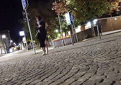 urinate in Spandex brief and run around