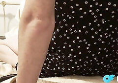 Transgirl screws herself with a large sextoy