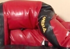 Gay rubber fetish fun with Gummispliff in uniform