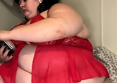 Big boobs milf masturbates with her dildo