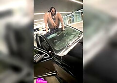 Squirting all over Memphis & Banging