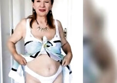 Jerking Instructions from Hot GILF