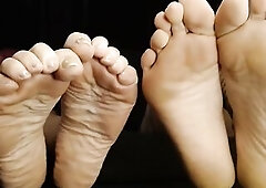 All side by side thru the entire clip. Four feet in a row. Pick which one gets u load. Toe wiggling, lesbo ignoring u. Have joy. Wrinkled and overweig