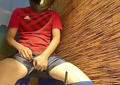 Soccer player injures himself while jerking off