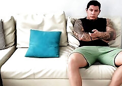 Fellatio Creampie! I surprise my stepmom with my shlong in her throat during the time that that babe leans on my legs