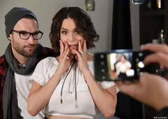 Natural busty babe Brooke Sinclaire heart-stopping xxx video