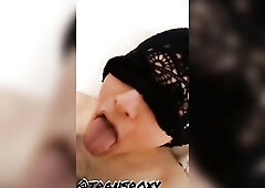 transroxy, antes de follarme este argentino me chupa muy bien la verga para despues beberse mi leche