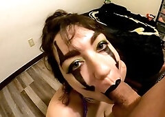 Wild joker shows how Luna lady takes it all with a big dildo and fisting