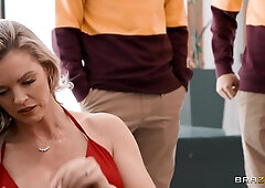 Saucy vixen incredible xxx movie