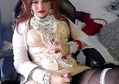 Unexperienced, big dick crossdresser, penis masturbation