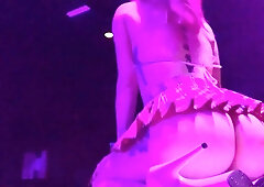 Sensuous stripper with a perfect ass puts on a fabulous show