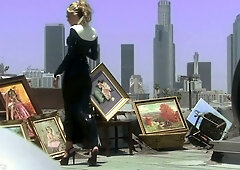 Curvy body-painted Nicole Sheridan rides the artist after pleasuring him orally