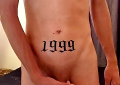 Gigantic bone gets fapped to cum shot