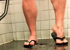 Jetsfan1983's Shower Feet
