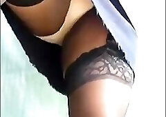 BlueGirl70 Leg-Upskirt