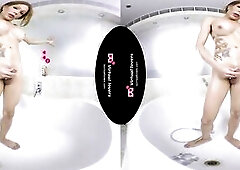 TSVirtuallovers - Transsexual wanking in bathtub