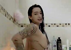 Hispanic pleasures herself in shower - Amateur porn