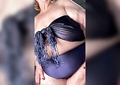 Fat granny and floozy in hawt pants