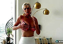 Foxxxy, a MILF & GILF with huge tits & pierced clit, engage in hot threesome action!