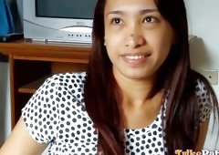 Filipina Blows A Guy's Dick