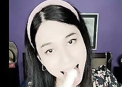 pretty tgirl DaniTheCutie gets slutty with fun candies