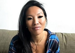 Amateur Webcam Chick Masturbates On Webcam More at