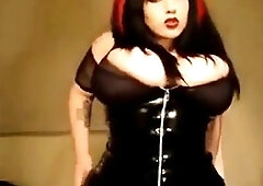 Big-Breasted Gothic BBW on Webcam