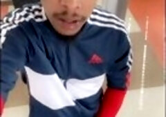 Jacking off in the public gym Pt2