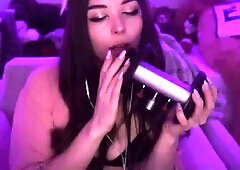 Blonde tight pussy babe solo toy fun in glamour masturbation