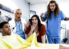 Elana Bunnz and Ivy Mae Lynn are enjoying these massive cocks