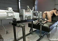 Solo titty beautiful babe cum on fucking machine