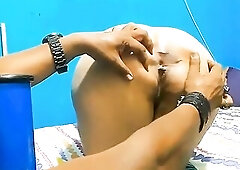 SHOWING HER BACKDOOR 23