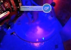 4K - Awesome blowjob and hard Fuck in the jacuzzi by an amateur couple. Homemade bath tube sex