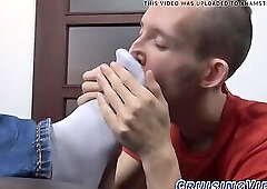 Gay hunk worships studs feet