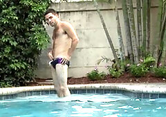 High Performance Men: Bathing Beauty: Josh Long