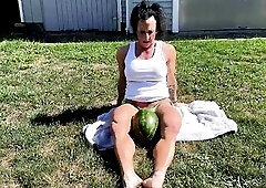See Kandy Legs crush every one of those watermelons with her quads — slow, constricted, and taskmaster — just like that babe would do to u. Flexin