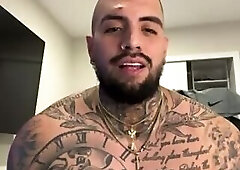 Tattooed OF model jerks and cums on livestream