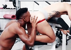 Buffed Liam Cyber trained my tasty ass to endure his massive