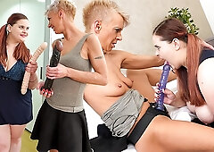 Blondie's large pussy trailer