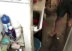 Pee Sucking VietNamese