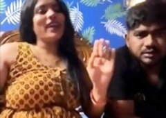 Beauty Wife V HOT SWETI Fuck With Huband And Fun Chating