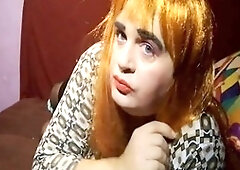 Arastenia’s solo masturbation session in sexy lingerie and pantyhose