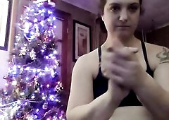 Transwomen shows off body w/ RealTalk