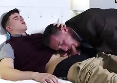 Chịch bố bạn thân - Vietsub