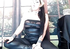 Making u a rock hard healthy serf, know your place! I know what u're indeed up to. I know if u betray me! Don't think I won't figure u 