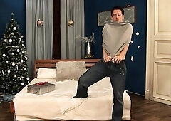 Sexy twink undresses and plays with himself on the bed