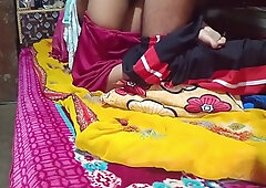 Bhabhi Ki Baid Par Thook Lagake Gaand Mari