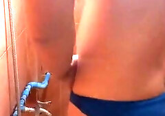 Nahuli akong nagsasalsal